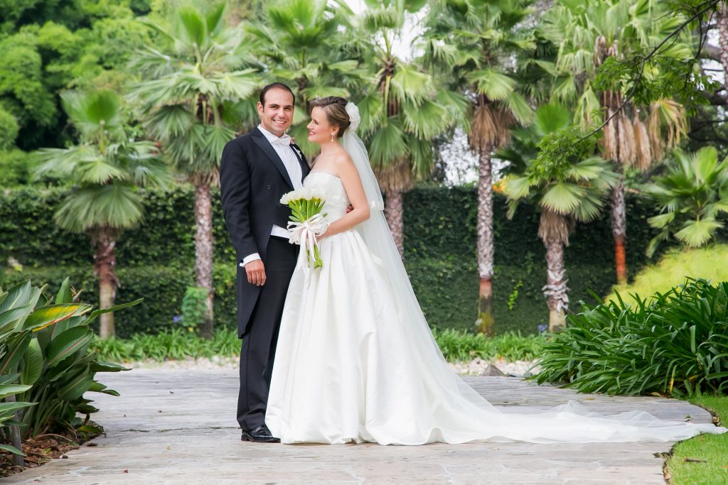Fotógrafo en Guadalajara Bodas y XV años, bautizos y eventos sociales.